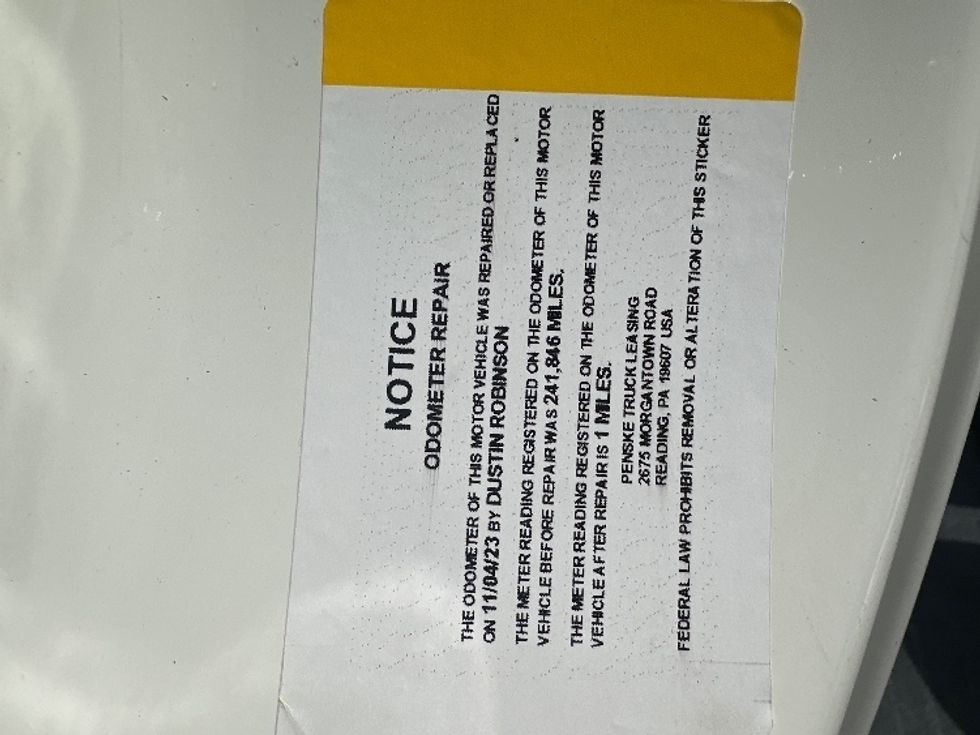 Day Cab Tractor-Heavy Duty Tractors-Freightliner-2019-Cascadia 12564ST-Birmingham-AL-444,915\n\t\tmiles-$ 42,250 - Image 18