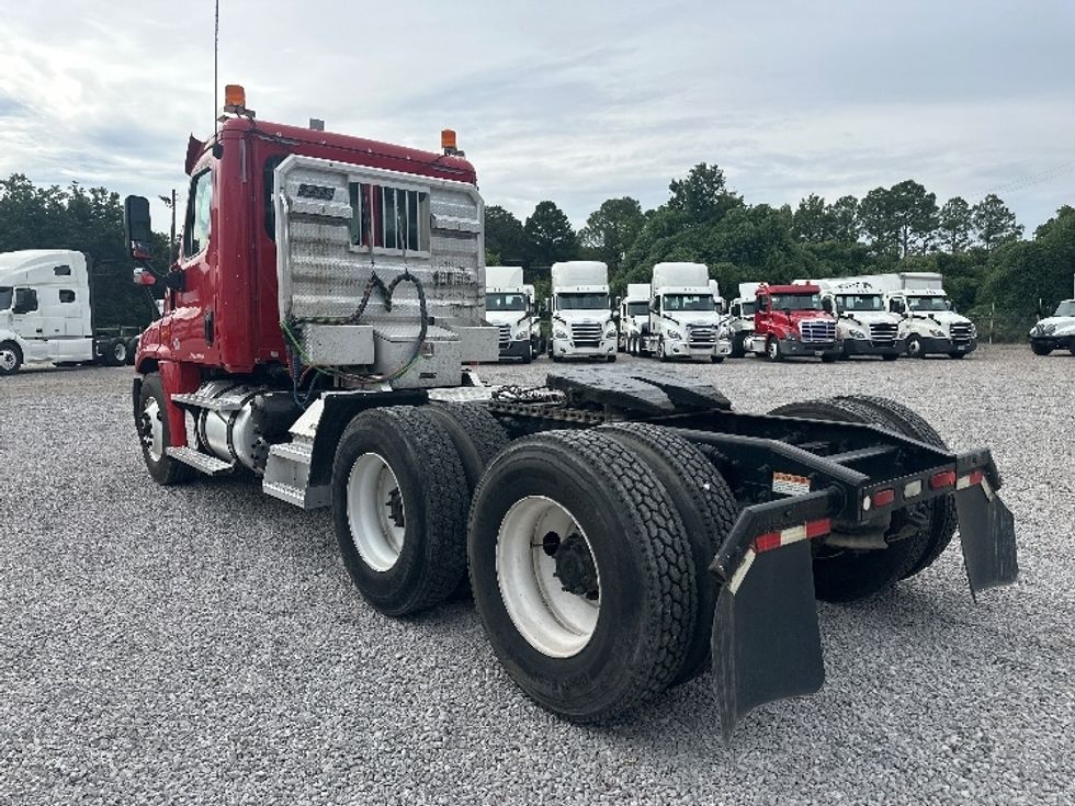Day Cab Tractor-Heavy Duty Tractors-Freightliner-2019-Cascadia 12564ST-Birmingham-AL-467,971\n\t\tmiles-$ 34,000 - Image 5