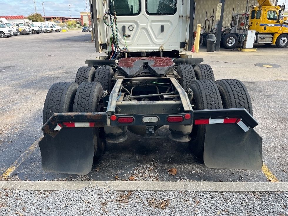 Day Cab Tractor-Heavy Duty Tractors-Freightliner-2019-Cascadia 12564ST-Birmingham-AL-616,671\n\t\tmiles-$ 29,250 - Image 6