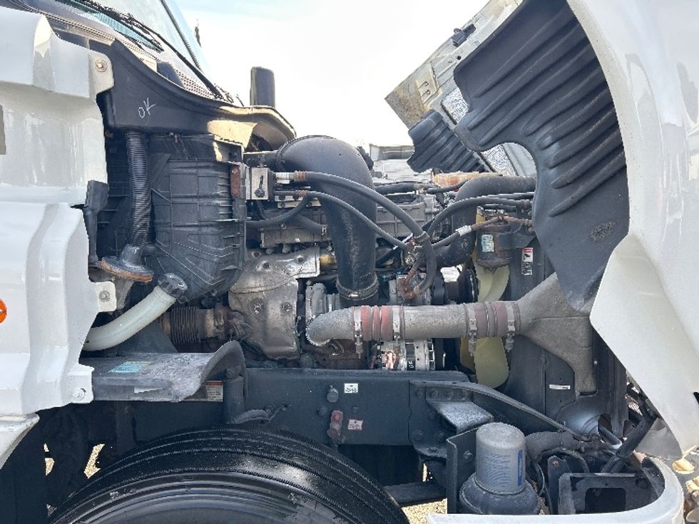 Day Cab Tractor-Heavy Duty Tractors-Freightliner-2019-Cascadia 12564ST-Brooklyn Park-MN-357,583\n\t\tmiles-$ 42,000 - Image 15