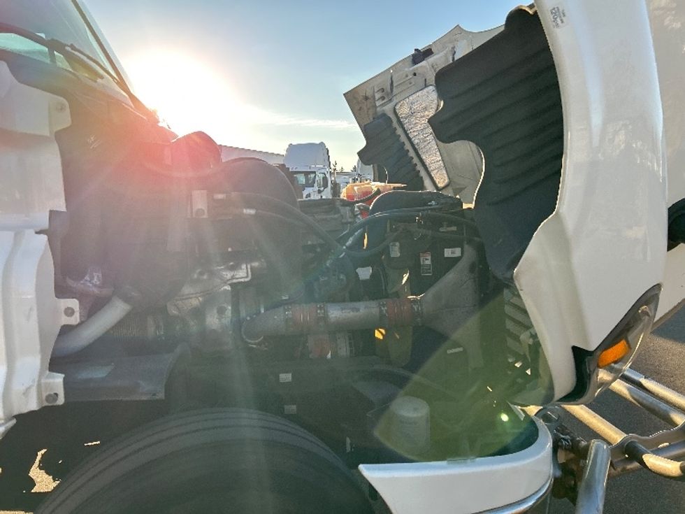 Day Cab Tractor-Heavy Duty Tractors-Freightliner-2019-Cascadia 12564ST-Brooklyn Park-MN-520,836\n\t\tmiles-$ 32,500 - Image 15