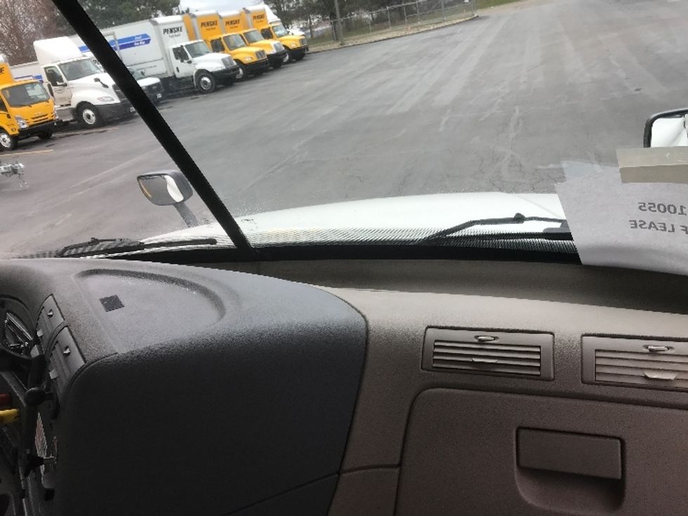 Day Cab Tractor-Heavy Duty Tractors-Freightliner-2019-Cascadia 12564ST-Canton-OH-334,032\n\t\tmiles-$ 42,750 - Image 13