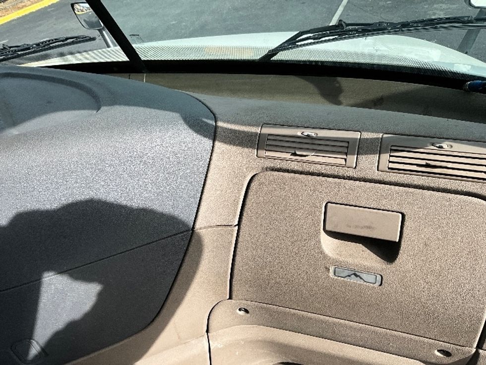 Day Cab Tractor-Heavy Duty Tractors-Freightliner-2019-Cascadia 12564ST-Capitol Heights-MD-236,479\n\t\tmiles-$ 44,500 - Image 13