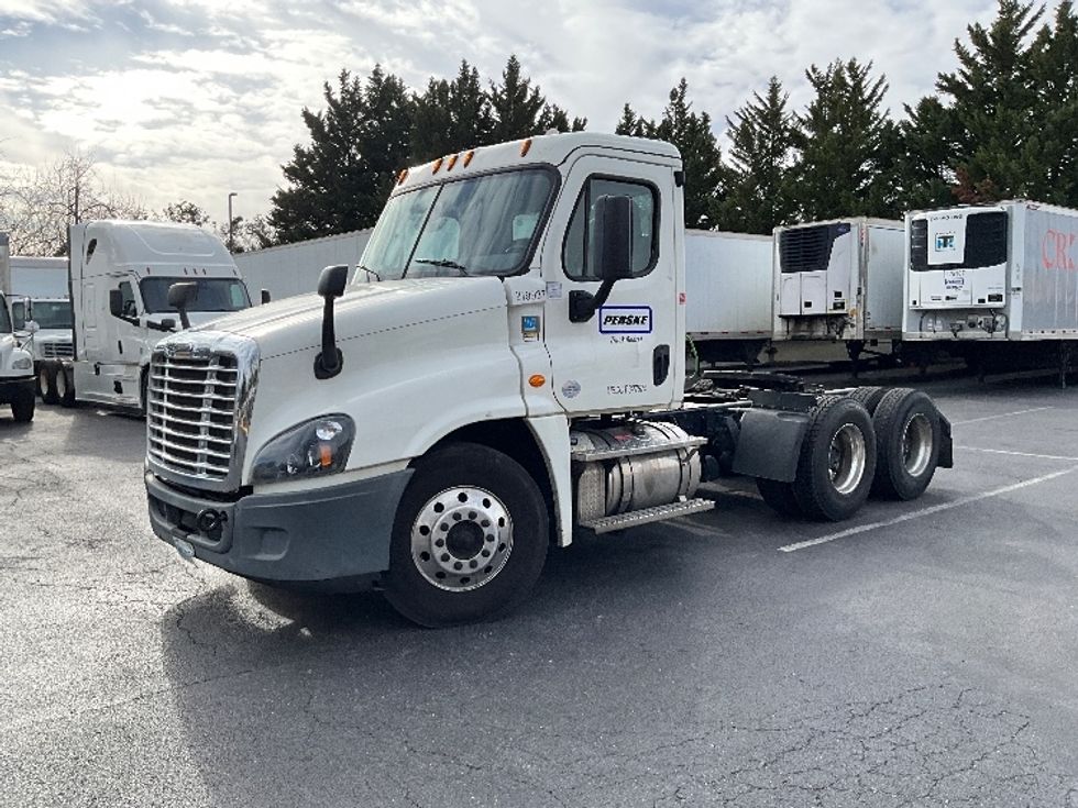 Day Cab Tractor-Heavy Duty Tractors-Freightliner-2019-Cascadia 12564ST-Capitol Heights-MD-236,479\n\t\tmiles-$ 44,500 - Image 4