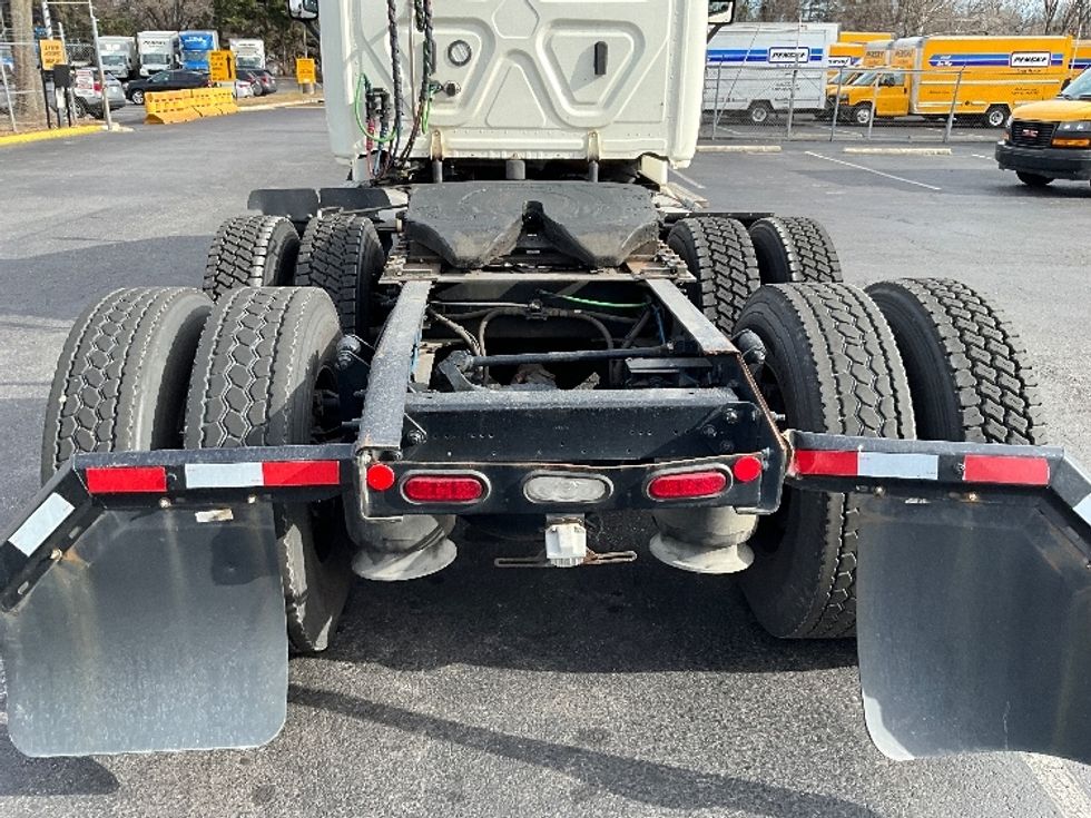 Day Cab Tractor-Heavy Duty Tractors-Freightliner-2019-Cascadia 12564ST-Capitol Heights-MD-236,479\n\t\tmiles-$ 44,500 - Image 6