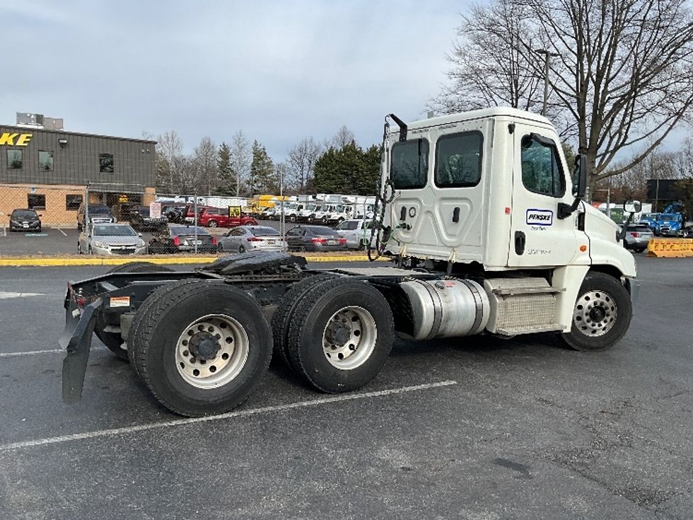 Day Cab Tractor-Heavy Duty Tractors-Freightliner-2019-Cascadia 12564ST-Capitol Heights-MD-236,479\n\t\tmiles-$ 44,500 - Image 8