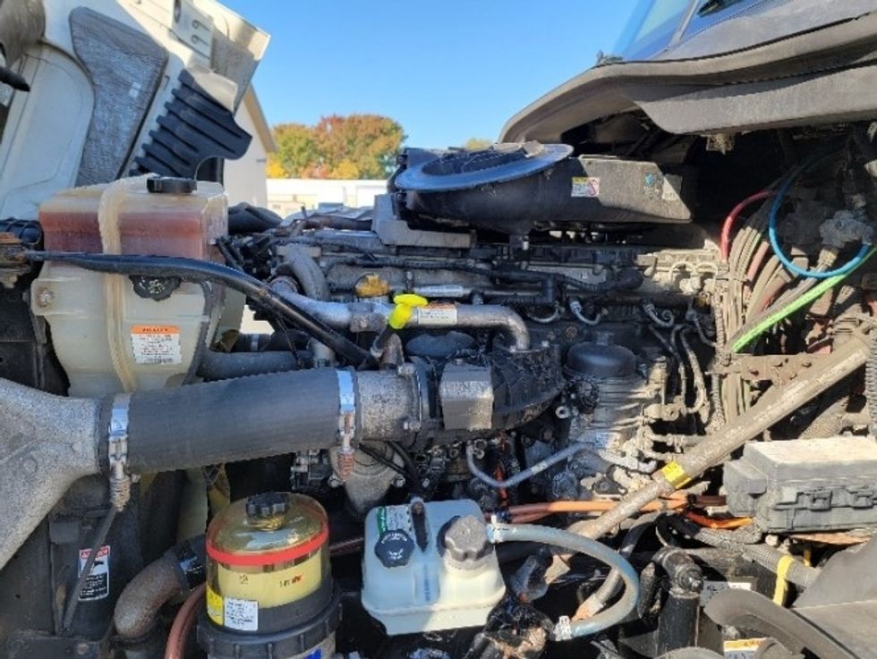 Day Cab Tractor-Heavy Duty Tractors-Freightliner-2019-Cascadia 12564ST-Capitol Heights-MD-238,178\n\t\tmiles-$ 43,500 - Image 16