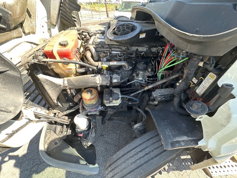 Day Cab Tractor-Heavy Duty Tractors-Freightliner-2019-Cascadia 12564ST-Capitol Heights-MD-239,652\n\t\tmiles-$ 44,250 - Image 16