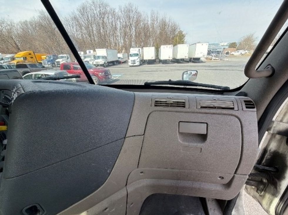 Day Cab Tractor-Heavy Duty Tractors-Freightliner-2019-Cascadia 12564ST-Capitol Heights-MD-242,834\n\t\tmiles-$ 44,250 - Image 15