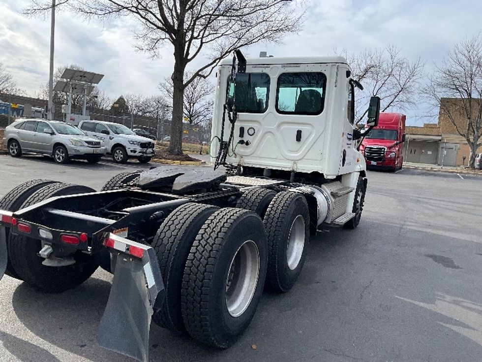 Day Cab Tractor-Heavy Duty Tractors-Freightliner-2019-Cascadia 12564ST-Capitol Heights-MD-256,208\n\t\tmiles-$ 43,500 - Image 7