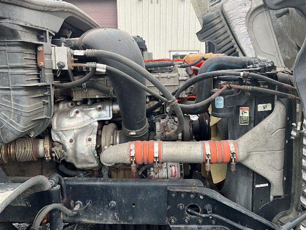 Day Cab Tractor-Heavy Duty Tractors-Freightliner-2019-Cascadia 12564ST-Capitol Heights-MD-273,328\n\t\tmiles-$ 41,750 - Image 15