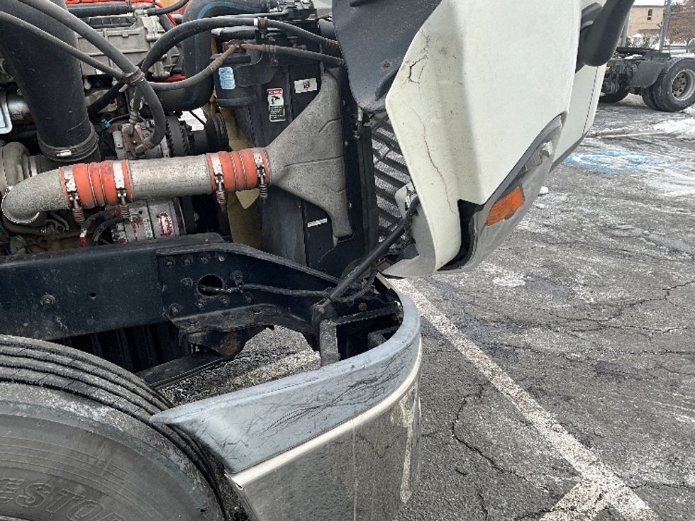 Day Cab Tractor-Heavy Duty Tractors-Freightliner-2019-Cascadia 12564ST-Capitol Heights-MD-273,328\n\t\tmiles-$ 41,750 - Image 19