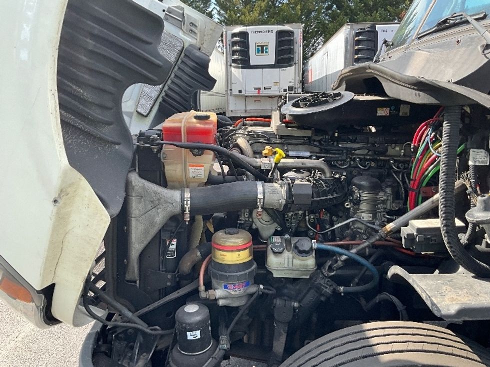 Day Cab Tractor-Heavy Duty Tractors-Freightliner-2019-Cascadia 12564ST-Capitol Heights-MD-282,711\n\t\tmiles-$ 41,250 - Image 16