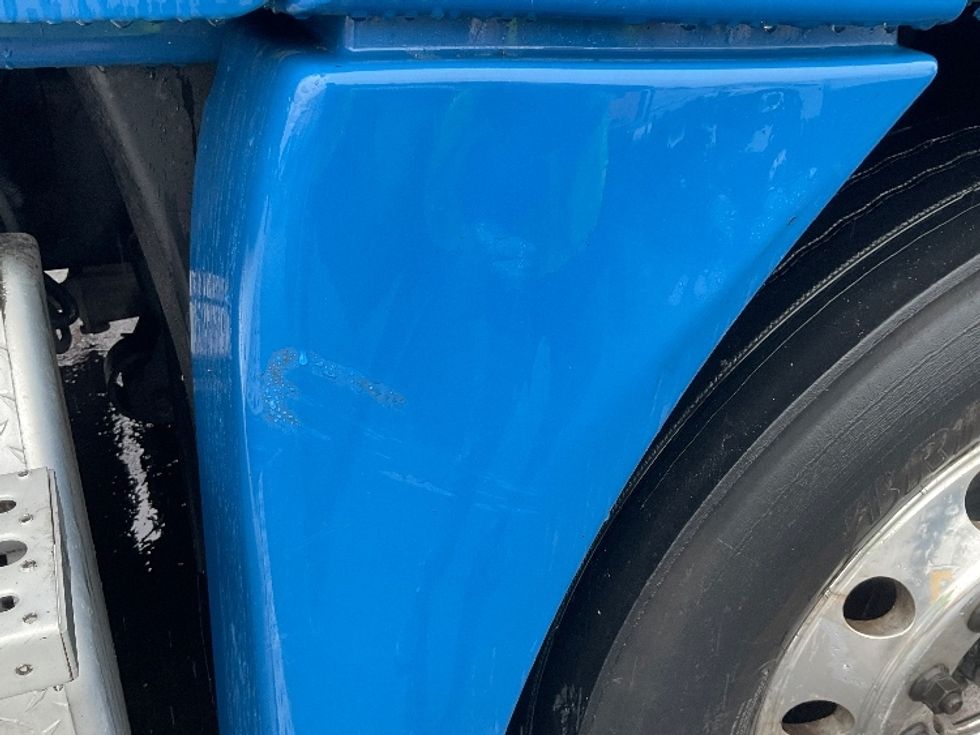 Day Cab Tractor-Heavy Duty Tractors-Freightliner-2019-Cascadia 12564ST-Capitol Heights-MD-402,486\n\t\tmiles-$ 41,250 - Image 18