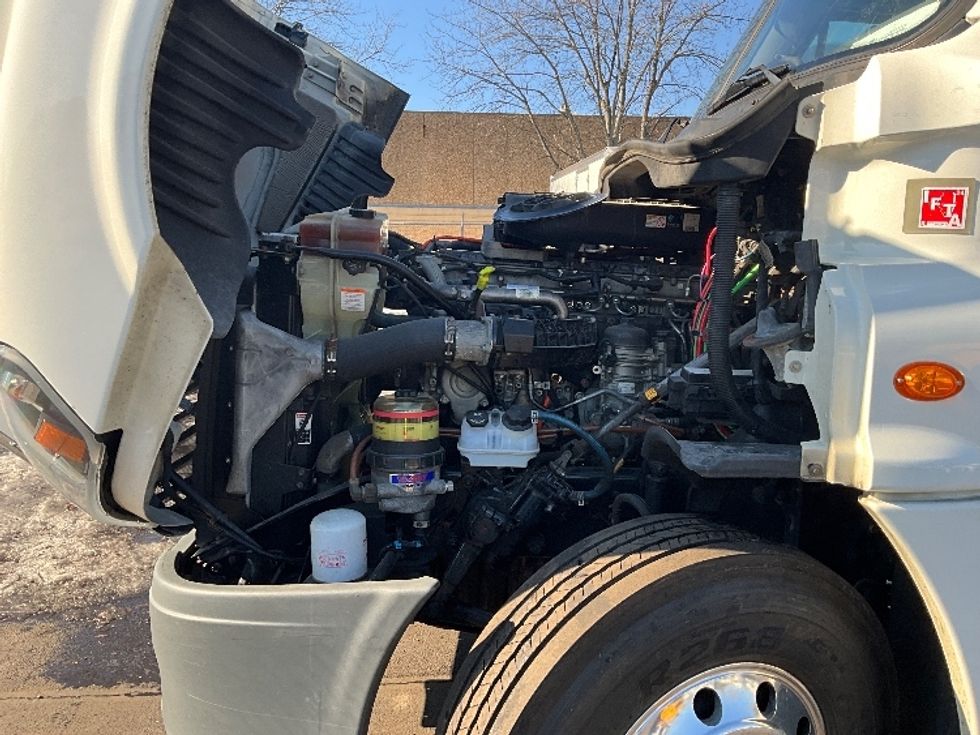 Day Cab Tractor-Heavy Duty Tractors-Freightliner-2019-Cascadia 12564ST-Capitol Heights-MD-507,417\n\t\tmiles-$ 34,750 - Image 16