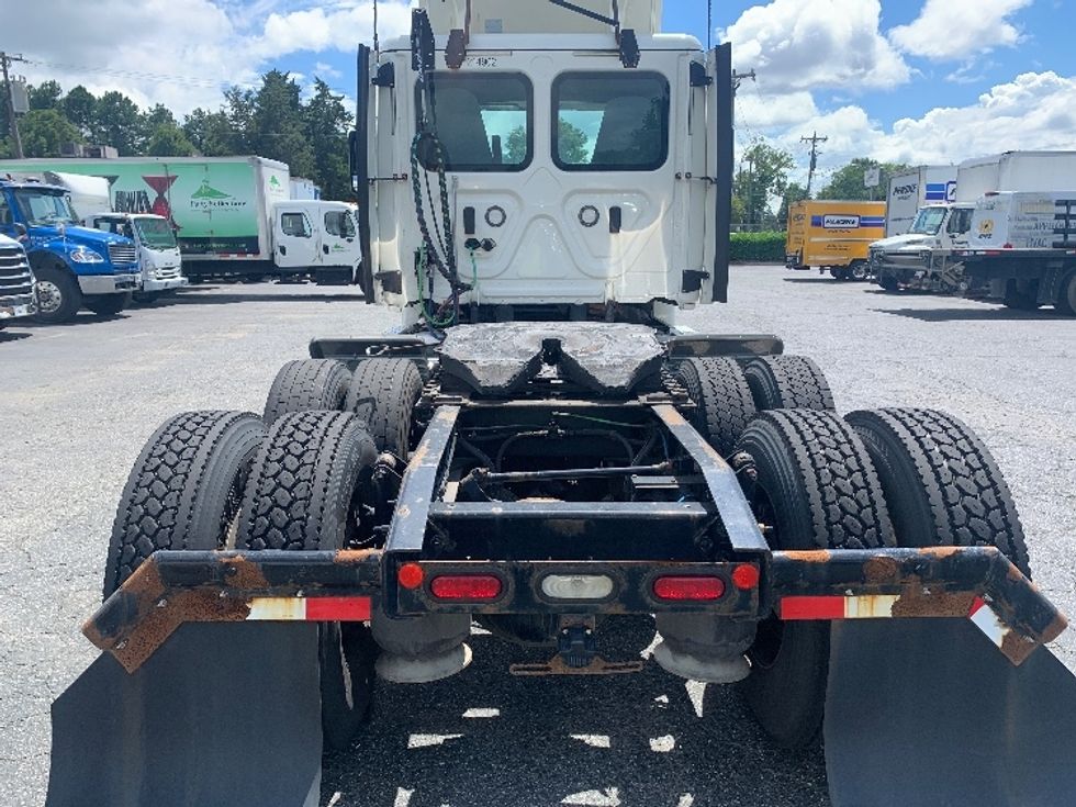 Day Cab Tractor-Heavy Duty Tractors-Freightliner-2019-Cascadia 12564ST-Charlotte-NC-364,960\n\t\tmiles-$ 56,750 - Image 6