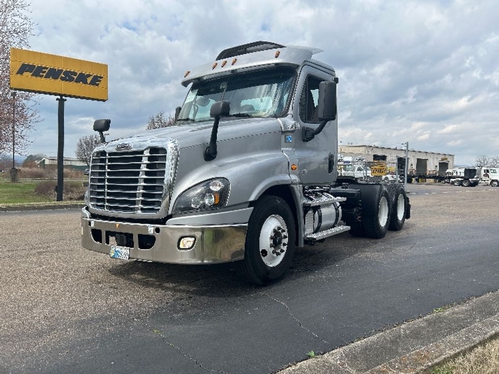 Day Cab Tractor-Heavy Duty Tractors-Freightliner-2019-Cascadia 12564ST-Chattanooga-TN-493,076\n\t\tmiles-$ 31,500 - Image 3
