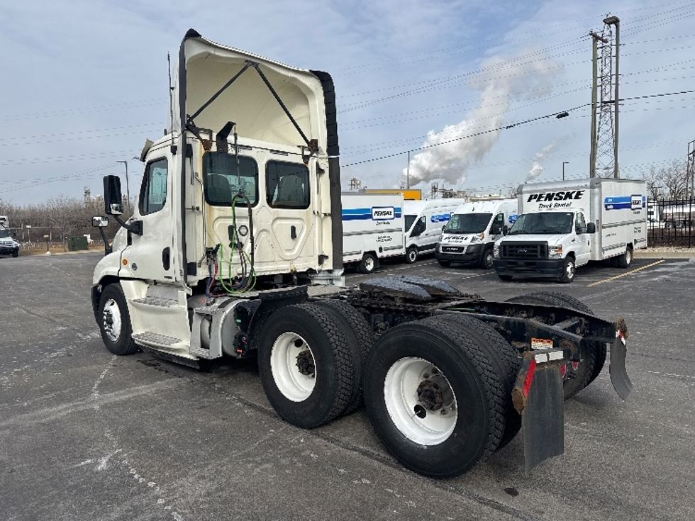 Day Cab Tractor-Heavy Duty Tractors-Freightliner-2019-Cascadia 12564ST-Chicago (Chicago Ridge)-IL-251,734\n\t\tmiles-$ 52,000 - Image 5