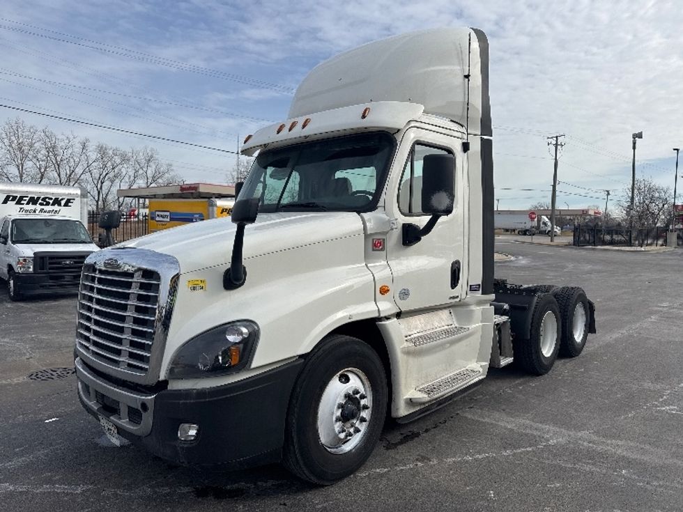 Day Cab Tractor-Heavy Duty Tractors-Freightliner-2019-Cascadia 12564ST-Chicago (Chicago Ridge)-IL-251,734\n\t\tmiles-$ 52,000 - Image 3