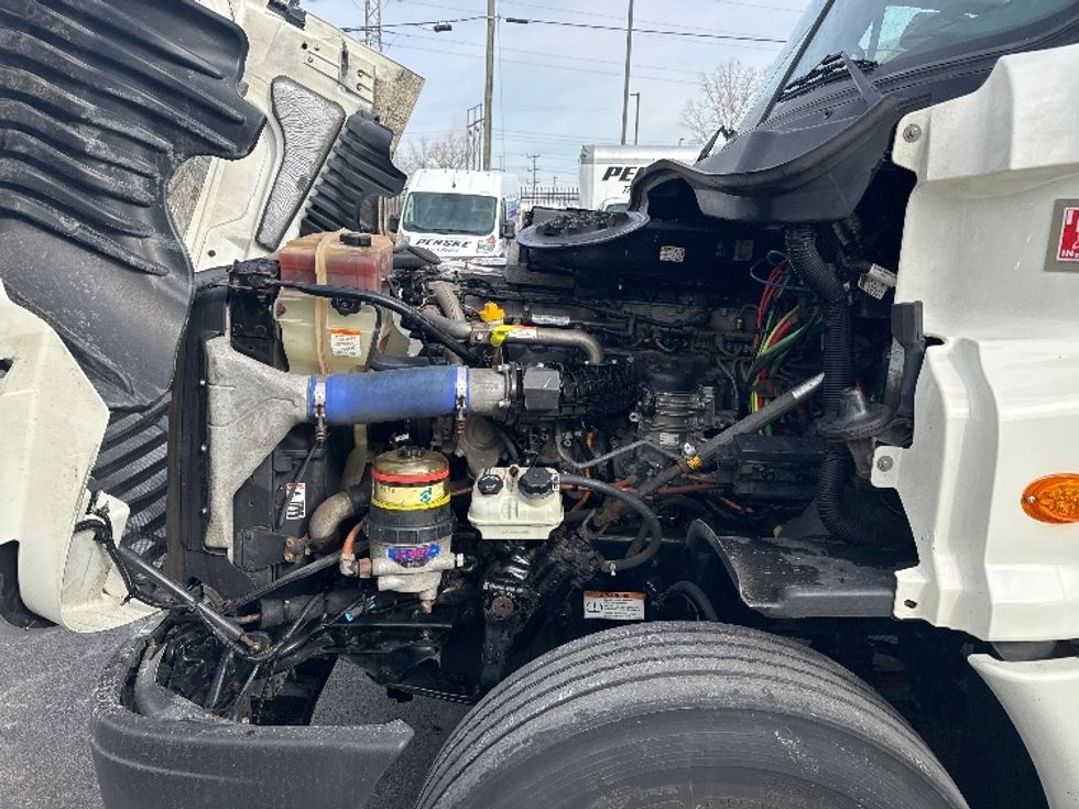 Day Cab Tractor-Heavy Duty Tractors-Freightliner-2019-Cascadia 12564ST-Chicago (Chicago Ridge)-IL-251,734\n\t\tmiles-$ 52,000 - Image 16