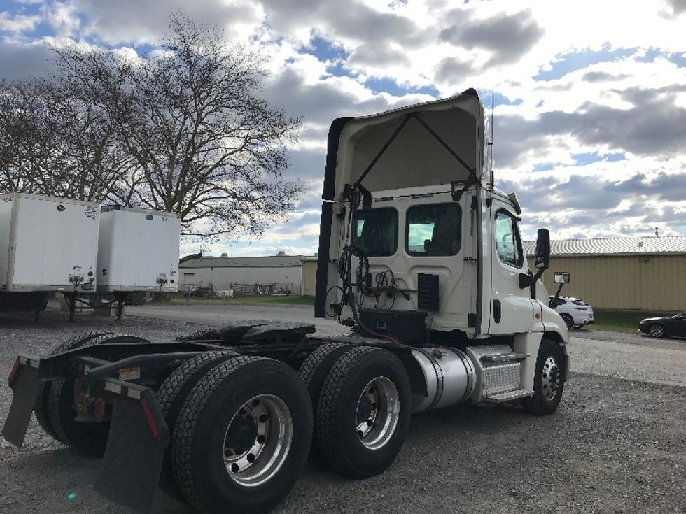 Day Cab Tractor-Heavy Duty Tractors-Freightliner-2019-Cascadia 12564ST-Cleona-PA-518,859\n\t\tmiles-$ 30,750 - Image 7