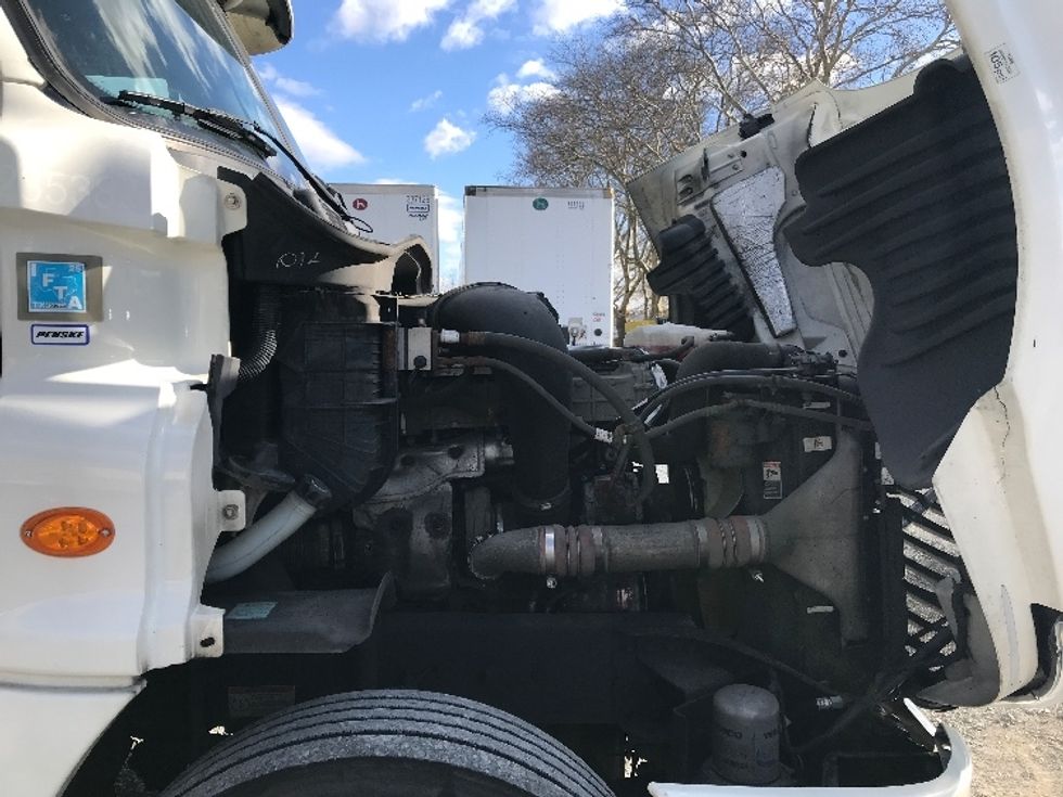 Day Cab Tractor-Heavy Duty Tractors-Freightliner-2019-Cascadia 12564ST-Cleona-PA-539,153\n\t\tmiles-$ 29,000 - Image 15