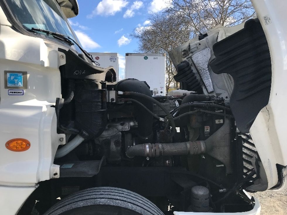 Day Cab Tractor-Heavy Duty Tractors-Freightliner-2019-Cascadia 12564ST-Cleona-PA-547,095\n\t\tmiles-$ 28,500 - Image 15