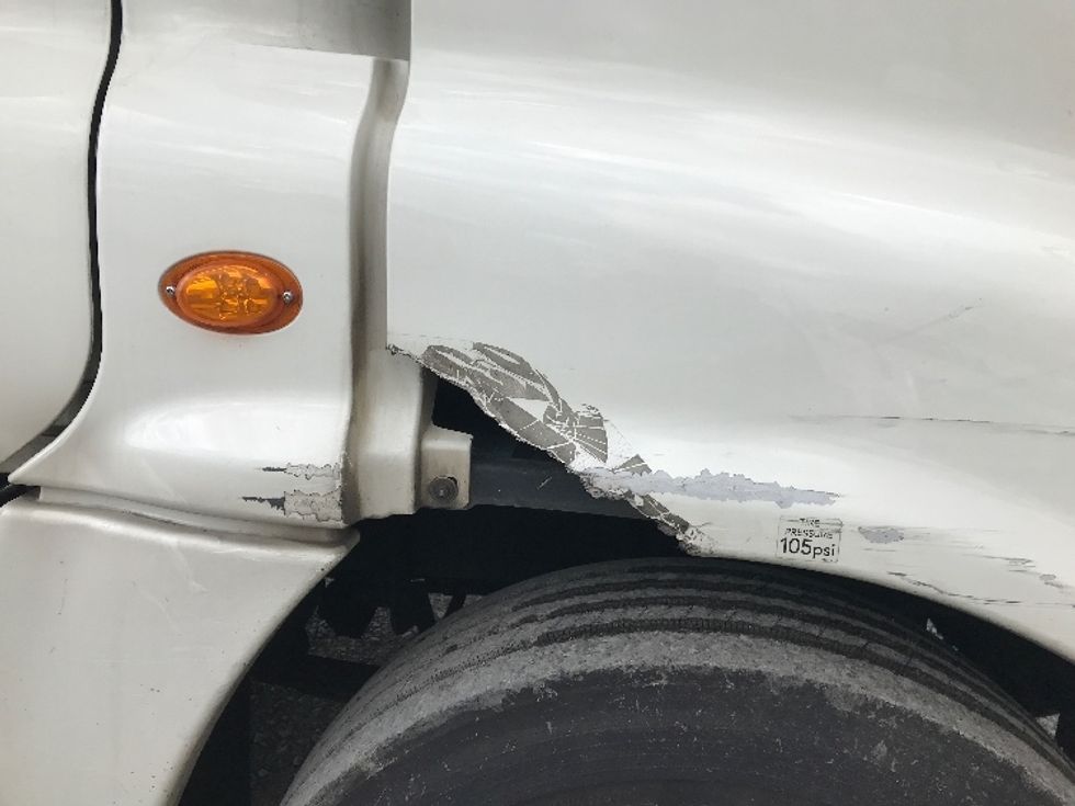 Day Cab Tractor-Heavy Duty Tractors-Freightliner-2019-Cascadia 12564ST-Cleona-PA-732,412\n\t\tmiles-$ 24,250 - Image 17