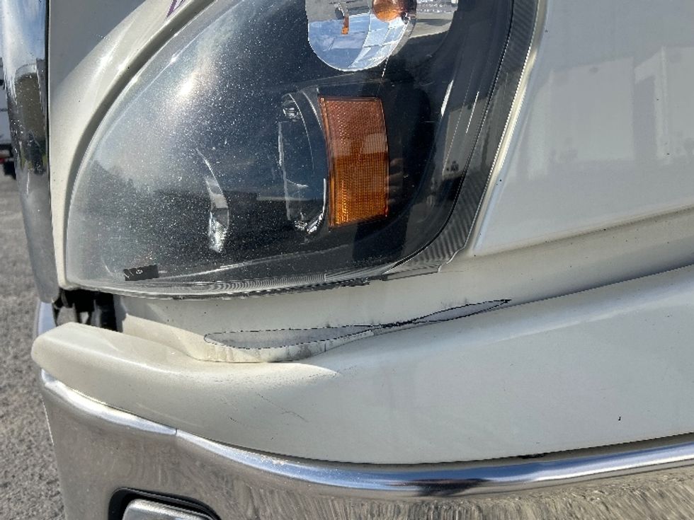 Day Cab Tractor-Heavy Duty Tractors-Freightliner-2019-Cascadia 12564ST-Cleona-PA-751,613\n\t\tmiles-$ 24,250 - Image 17