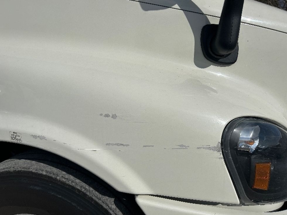 Day Cab Tractor-Heavy Duty Tractors-Freightliner-2019-Cascadia 12564ST-Cleona-PA-751,613\n\t\tmiles-$ 24,250 - Image 18