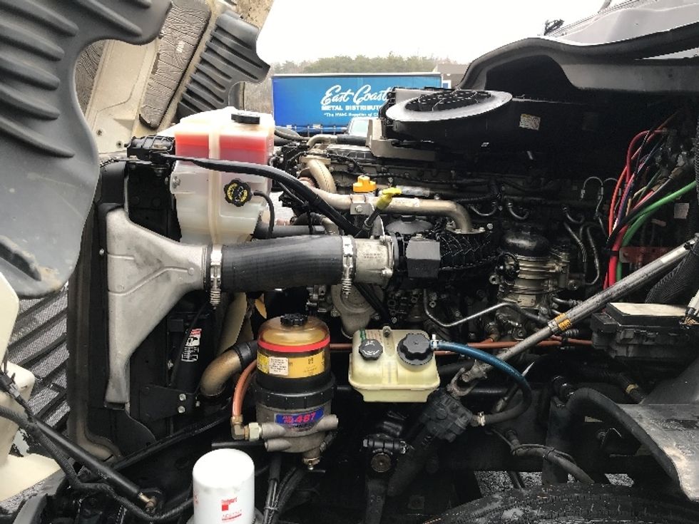 Day Cab Tractor-Heavy Duty Tractors-Freightliner-2019-Cascadia 12564ST-Conover-NC-194,141\n\t\tmiles-$ 51,250 - Image 16