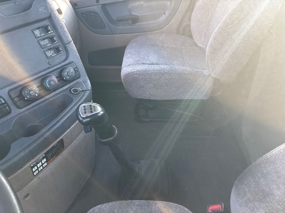 Day Cab Tractor-Heavy Duty Tractors-Freightliner-2019-Cascadia 12564ST-Cranbury-NJ-475,396\n\t\tmiles-$ 32,000 - Image 16