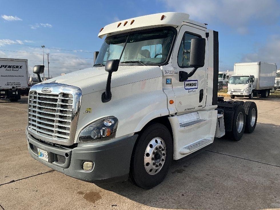 Day Cab Tractor-Heavy Duty Tractors-Freightliner-2019-Cascadia 12564ST-Dallas-TX-383,920\n\t\tmiles-$ 44,500 - Image 3