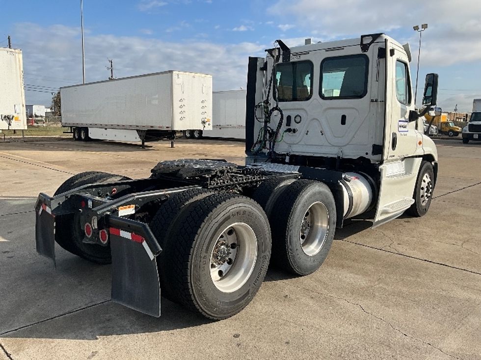 Day Cab Tractor-Heavy Duty Tractors-Freightliner-2019-Cascadia 12564ST-Dallas-TX-383,920\n\t\tmiles-$ 44,500 - Image 7
