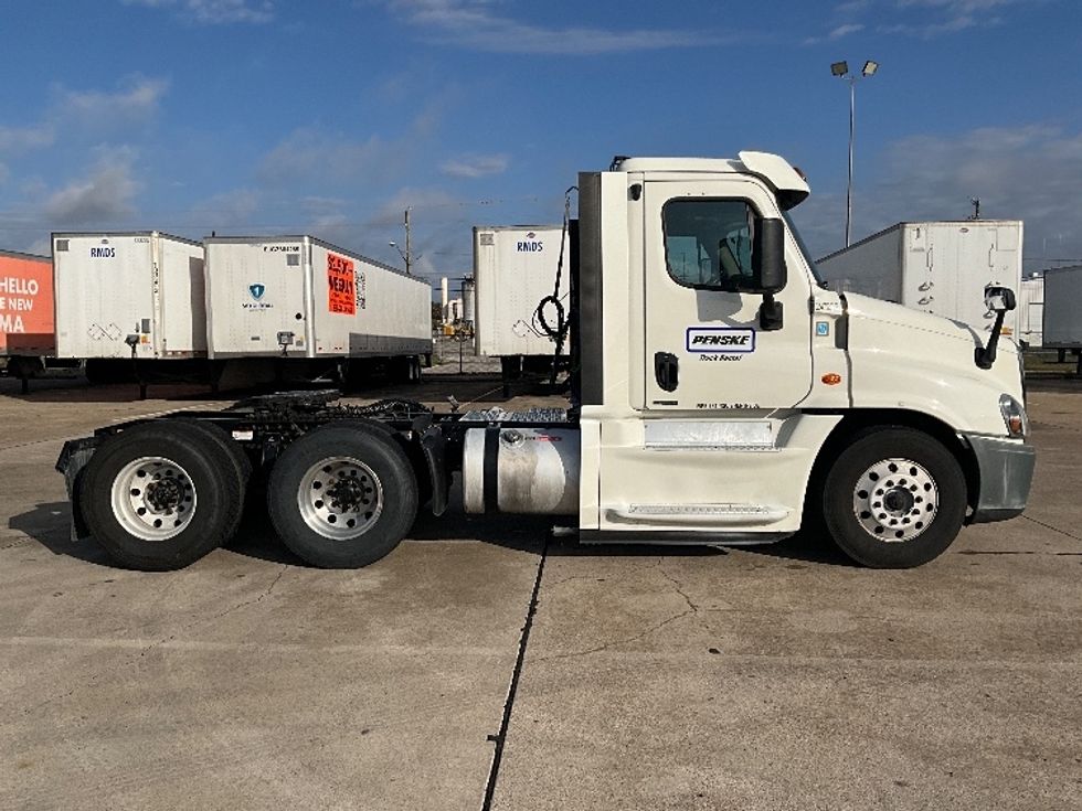 Day Cab Tractor-Heavy Duty Tractors-Freightliner-2019-Cascadia 12564ST-Dallas-TX-383,920\n\t\tmiles-$ 44,500 - Image 8