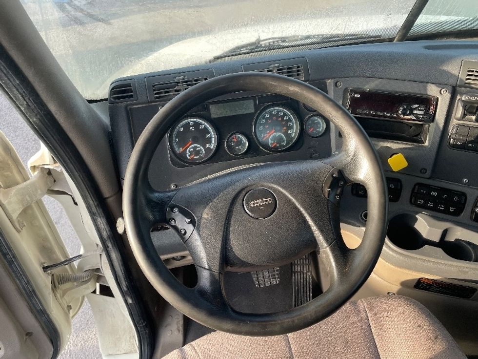 Day Cab Tractor-Heavy Duty Tractors-Freightliner-2019-Cascadia 12564ST-Dallas-TX-399,700\n\t\tmiles-$ 37,250 - Image 11