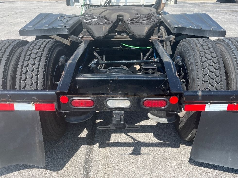 Day Cab Tractor-Heavy Duty Tractors-Freightliner-2019-Cascadia 12564ST-Davenport-IA-222,510\n\t\tmiles-$ 50,500 - Image 6