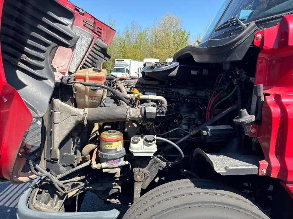 Day Cab Tractor-Heavy Duty Tractors-Freightliner-2019-Cascadia 12564ST-Dayton-NJ-329,440\n\t\tmiles-$ 55,750 - Image 16