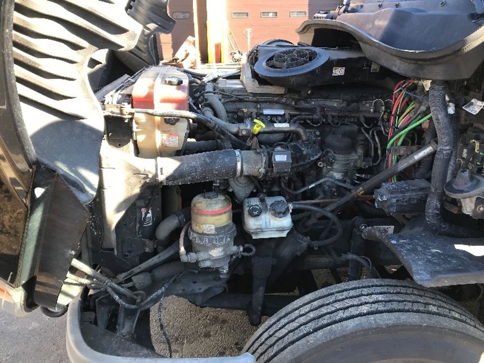 Day Cab Tractor-Heavy Duty Tractors-Freightliner-2019-Cascadia 12564ST-Dayton-NJ-379,988\n\t\tmiles-$ 40,250 - Image 16