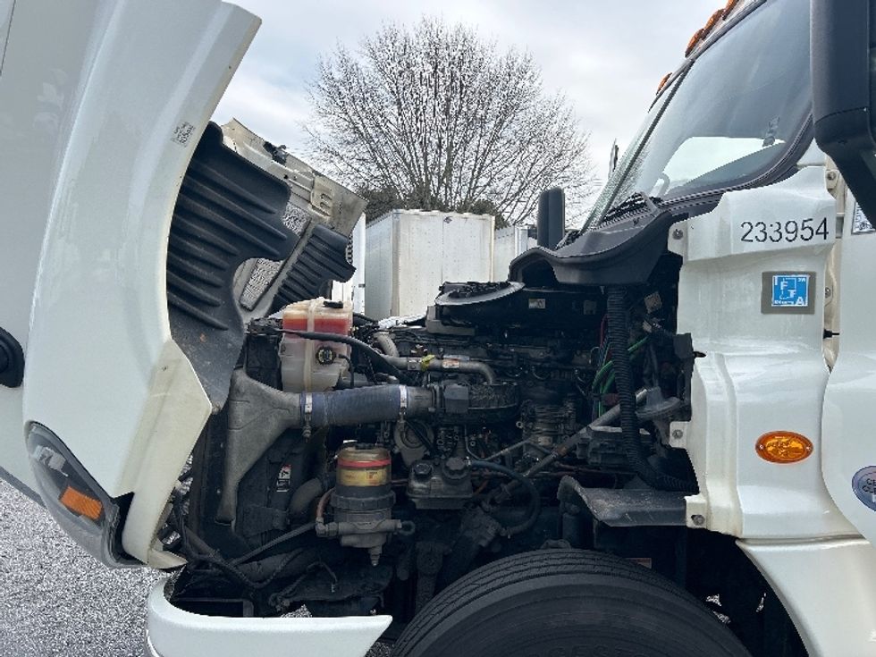 Day Cab Tractor-Heavy Duty Tractors-Freightliner-2019-Cascadia 12564ST-Duluth-GA-587,860\n\t\tmiles-$ 29,500 - Image 16