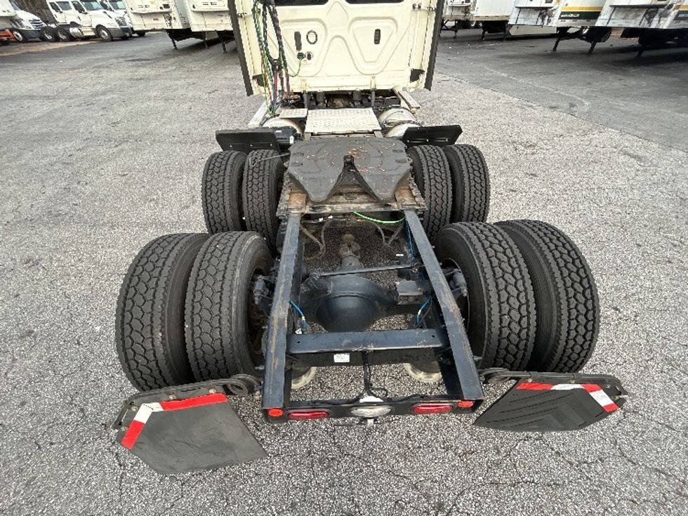 Day Cab Tractor-Heavy Duty Tractors-Freightliner-2019-Cascadia 12564ST-Duluth-GA-587,860\n\t\tmiles-$ 29,500 - Image 6