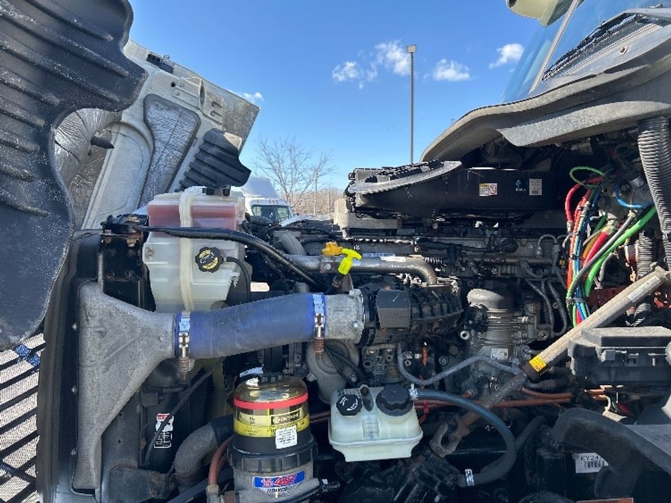 Day Cab Tractor-Heavy Duty Tractors-Freightliner-2019-Cascadia 12564ST-East Chicago-IN-254,195\n\t\tmiles-$ 49,500 - Image 16