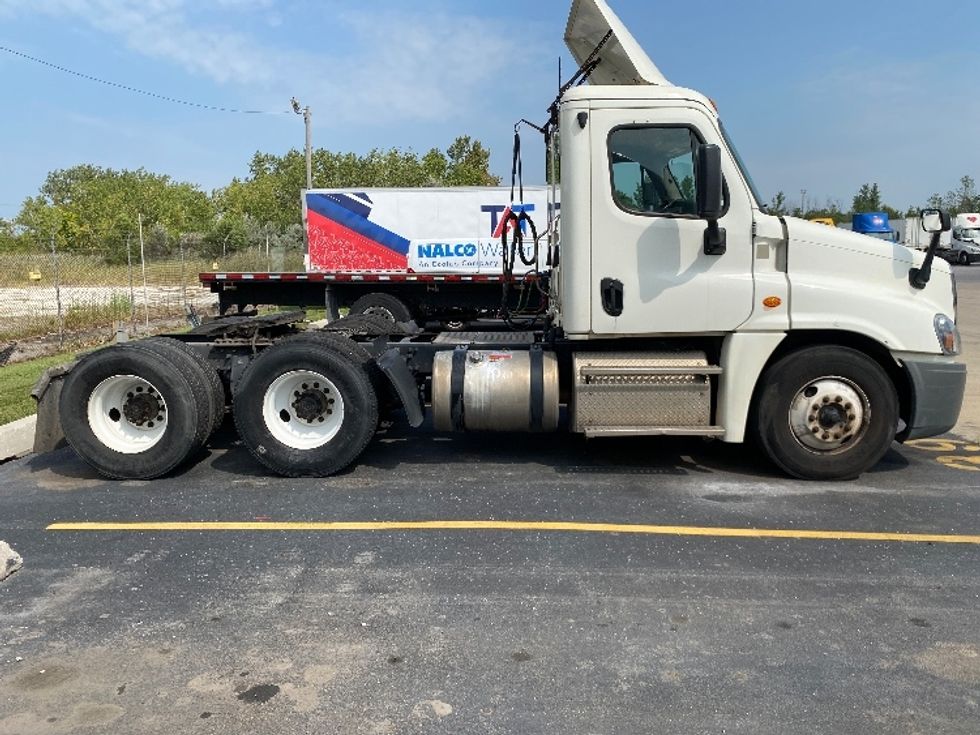 Day Cab Tractor-Heavy Duty Tractors-Freightliner-2019-Cascadia 12564ST-East Chicago-IN-341,800\n\t\tmiles-$ 49,000 - Image 8