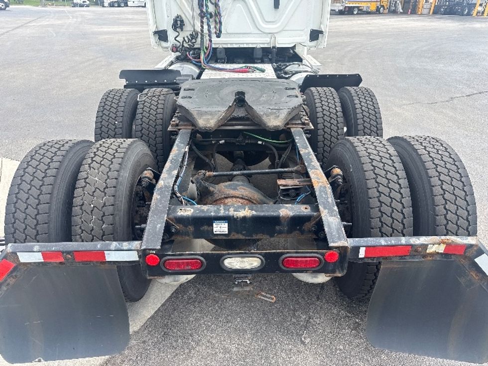 Day Cab Tractor-Heavy Duty Tractors-Freightliner-2019-Cascadia 12564ST-East Chicago-IN-364,426\n\t\tmiles-$ 44,000 - Image 6