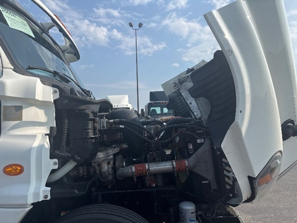 Day Cab Tractor-Heavy Duty Tractors-Freightliner-2019-Cascadia 12564ST-East Chicago-IN-396,043\n\t\tmiles-$ 42,500 - Image 15