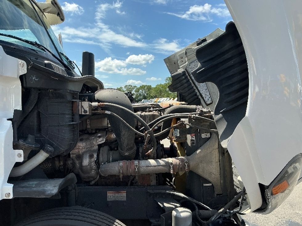 Day Cab Tractor-Heavy Duty Tractors-Freightliner-2019-Cascadia 12564ST-East Chicago-IN-424,198\n\t\tmiles-$ 40,750 - Image 15