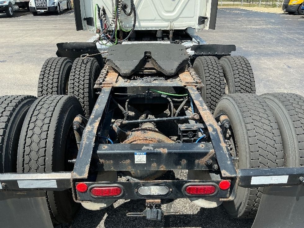 Day Cab Tractor-Heavy Duty Tractors-Freightliner-2019-Cascadia 12564ST-East Chicago-IN-424,198\n\t\tmiles-$ 40,750 - Image 6