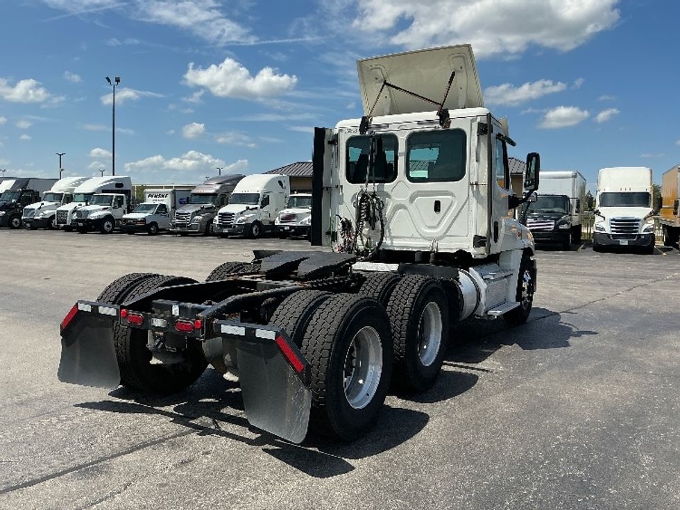 Day Cab Tractor-Heavy Duty Tractors-Freightliner-2019-Cascadia 12564ST-East Chicago-IN-424,198\n\t\tmiles-$ 40,750 - Image 7