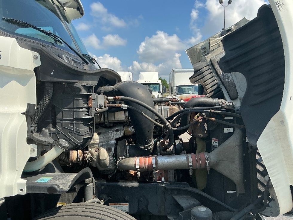 Day Cab Tractor-Heavy Duty Tractors-Freightliner-2019-Cascadia 12564ST-East Chicago-IN-439,801\n\t\tmiles-$ 40,000 - Image 15