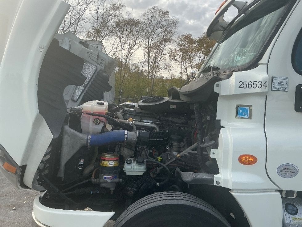 Day Cab Tractor-Heavy Duty Tractors-Freightliner-2019-Cascadia 12564ST-East Chicago-IN-455,588\n\t\tmiles-$ 36,500 - Image 16